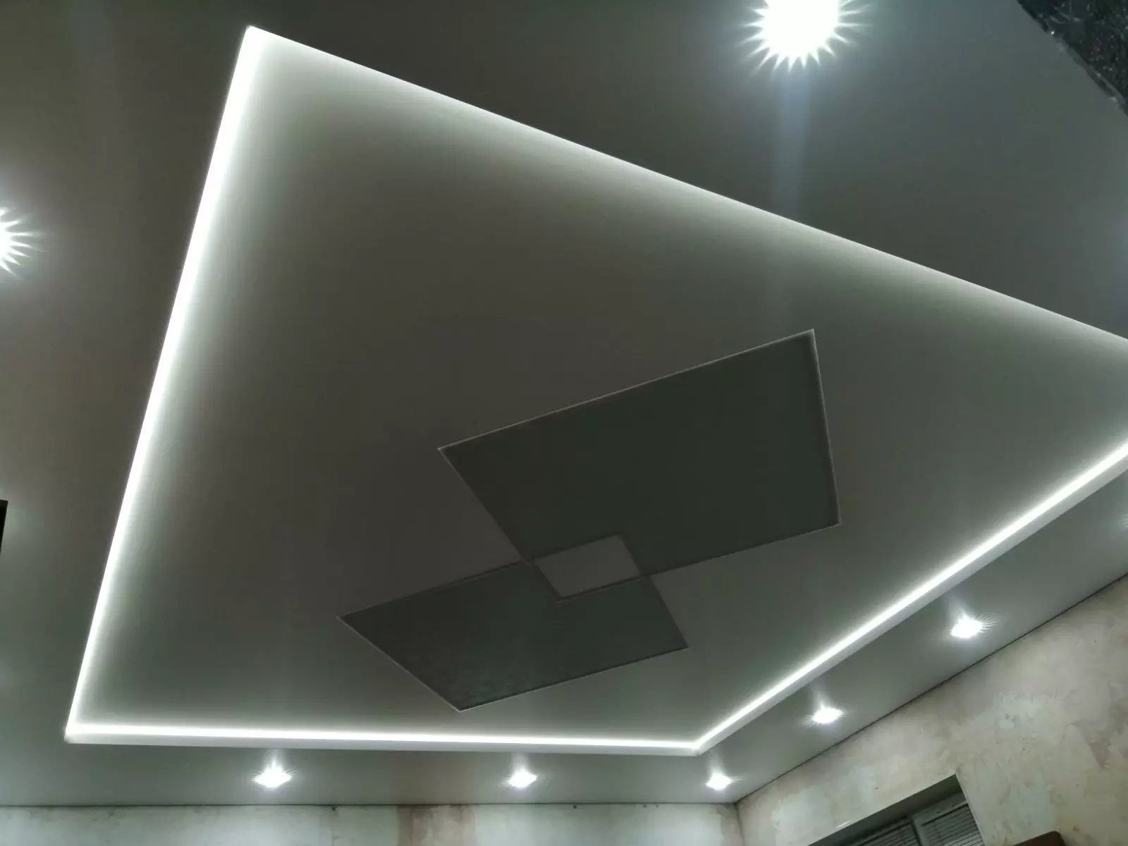 Мелитополь, Чкалова, 19, фото 1